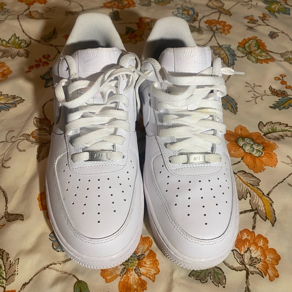 Men’s 9.5 White Air-force Ones